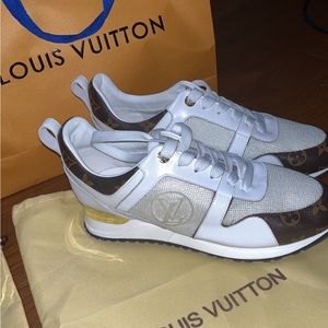 Louis Vuitton Sneakers